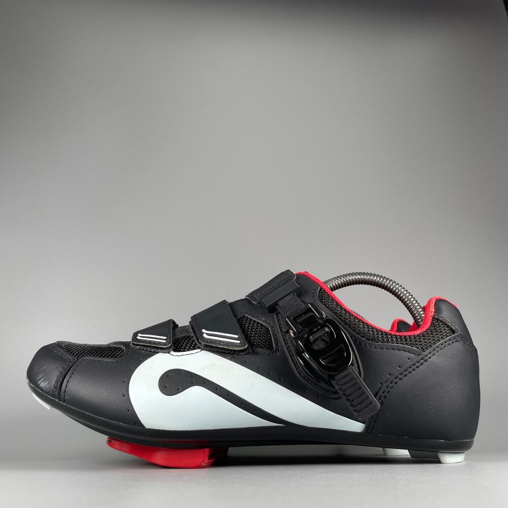 Peloton Men's US 10 EU 43 Strap Black Red Cycling Shoes Athletic Sneakers EUC